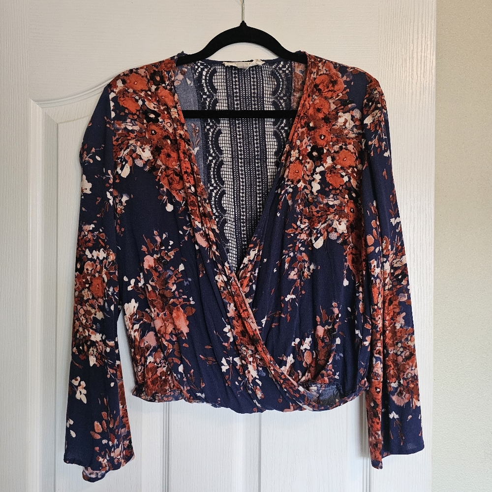 Love stitch small long-sleeved top floral red blue